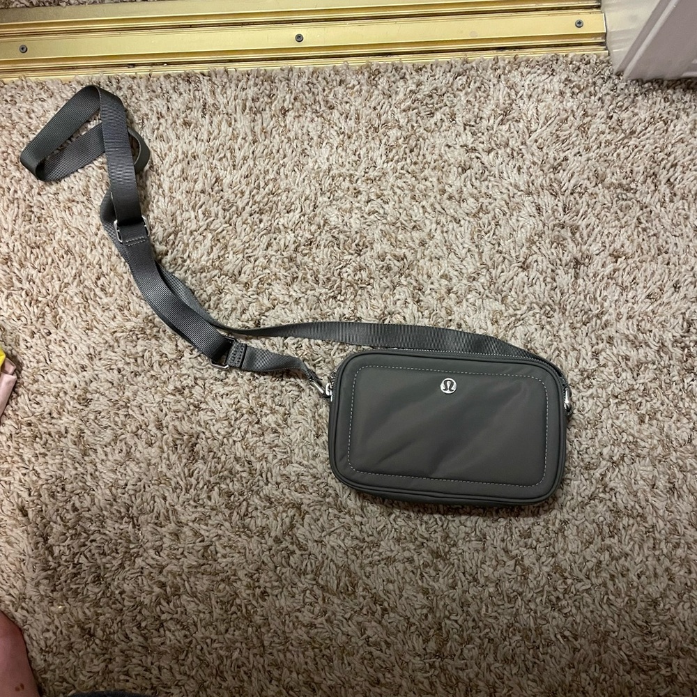 Lululemon camera bag